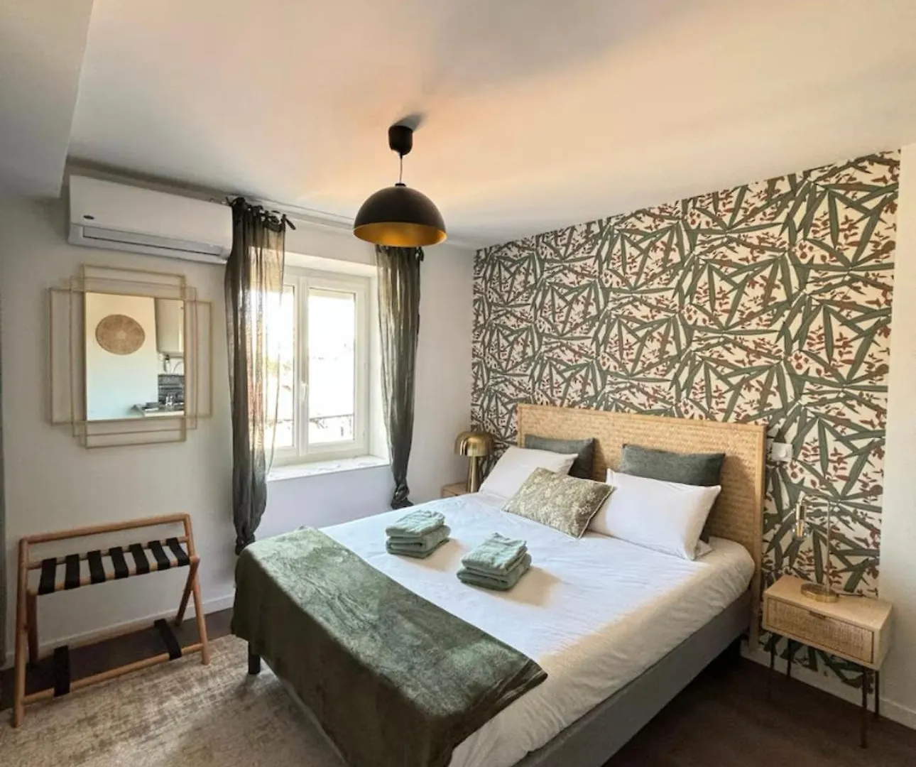 Hortensia Roanne Centre-Ville - Parking & Clim Апартаменты